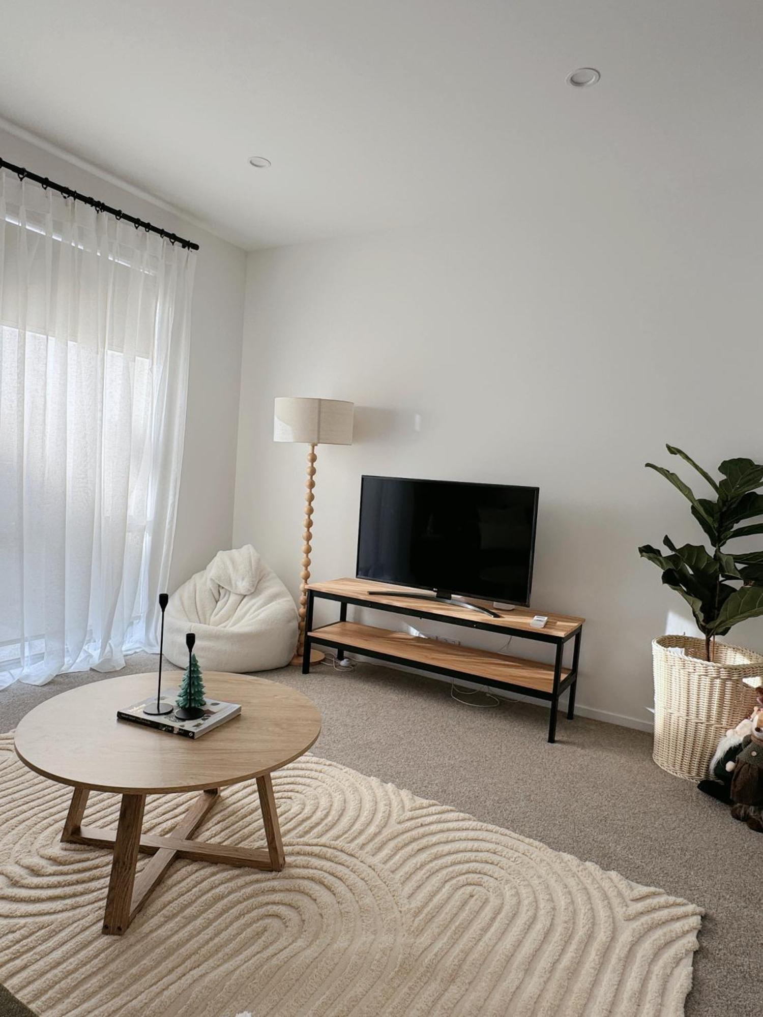 Apartment 2 Bedroom House In Flatbush, Free Wifi , Free Parking Auckland